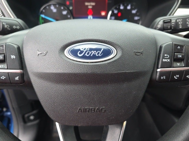 2022 Ford Escape Hybrid SE