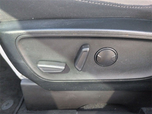 2022 Ford Escape Hybrid SE