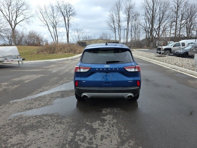 2022 Ford Escape Hybrid SE