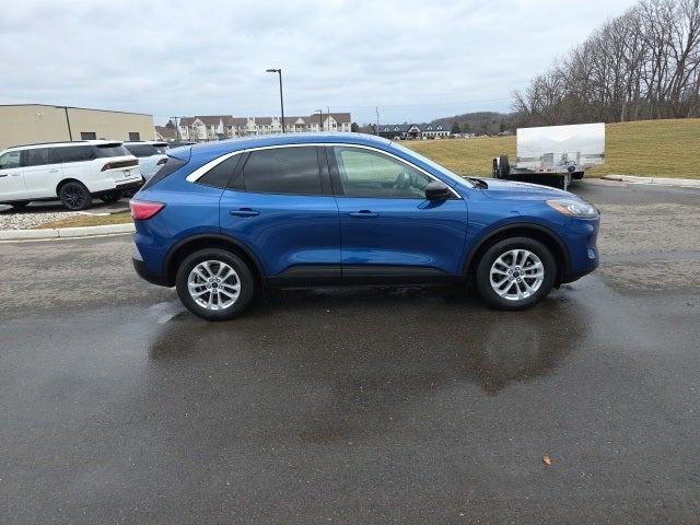 2022 Ford Escape Hybrid SE