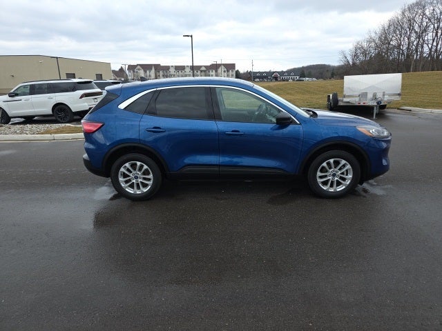 2022 Ford Escape Hybrid SE