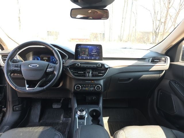 2020 Ford Escape Titanium Hybrid