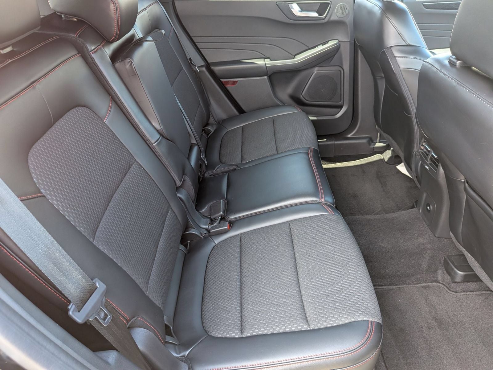 2024 Ford Escape ST-Line Select AWD
