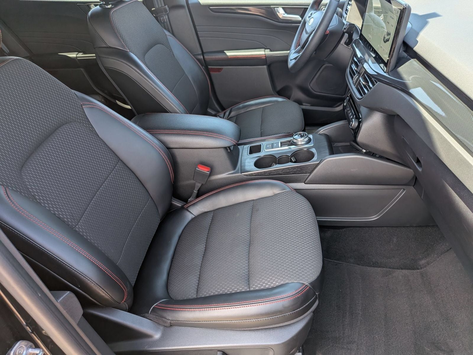 2024 Ford Escape ST-Line Select AWD