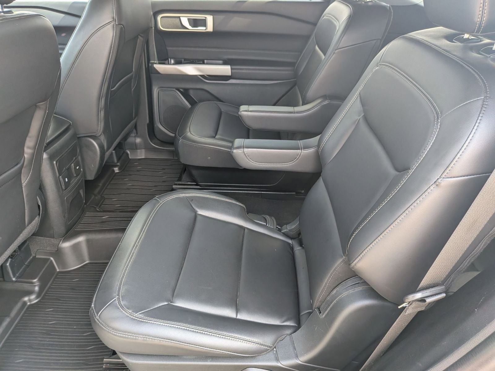 2023 Ford Explorer XLT 4WD