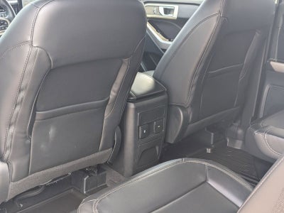 2023 Ford Explorer XLT 4WD