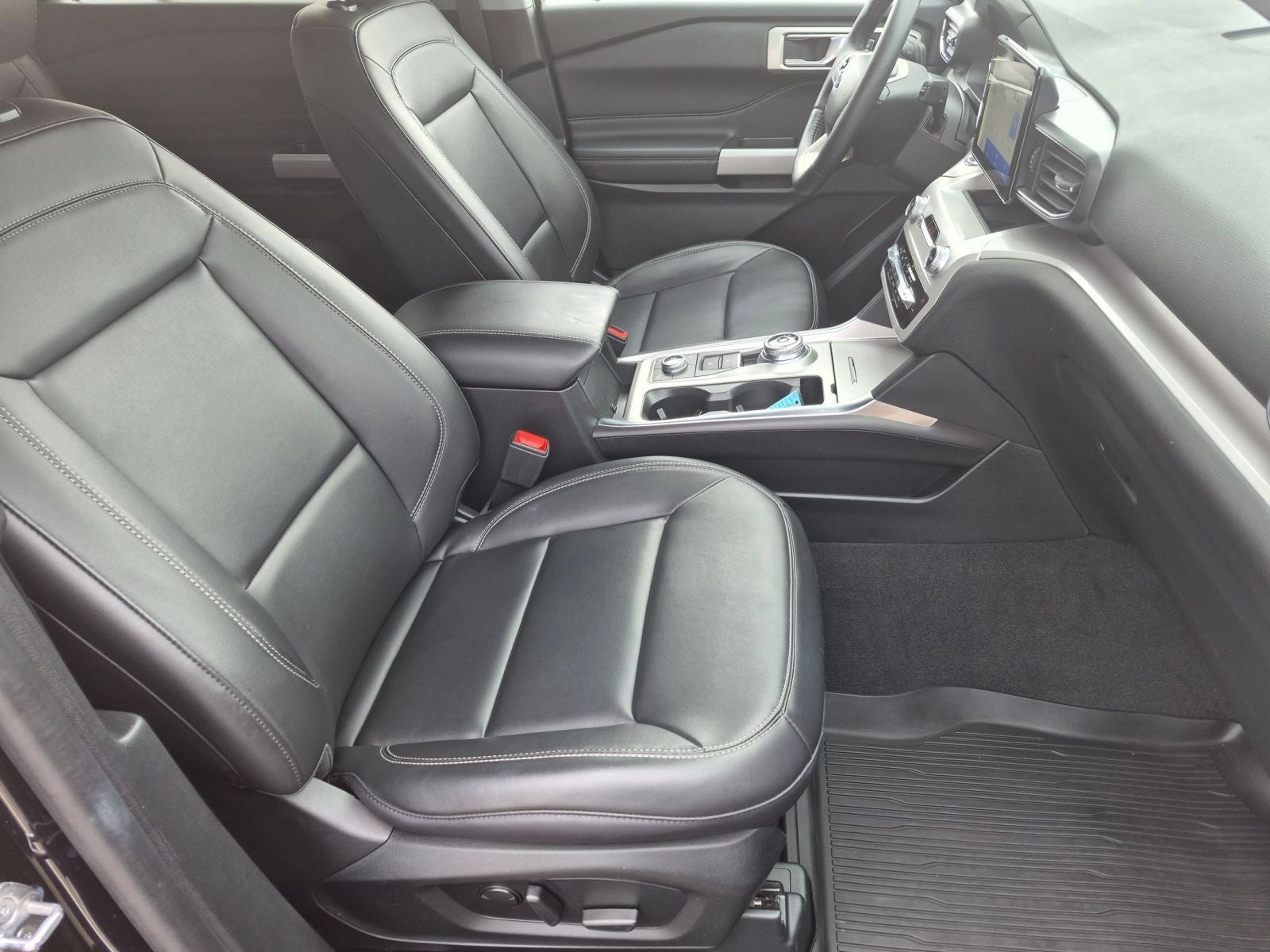 2024 Ford Explorer XLT AWD
