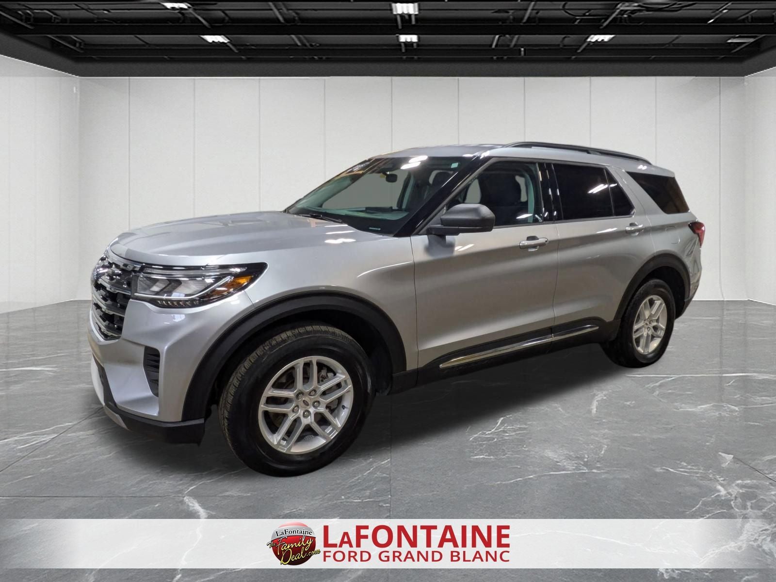 2025 Ford Explorer Active 4WD