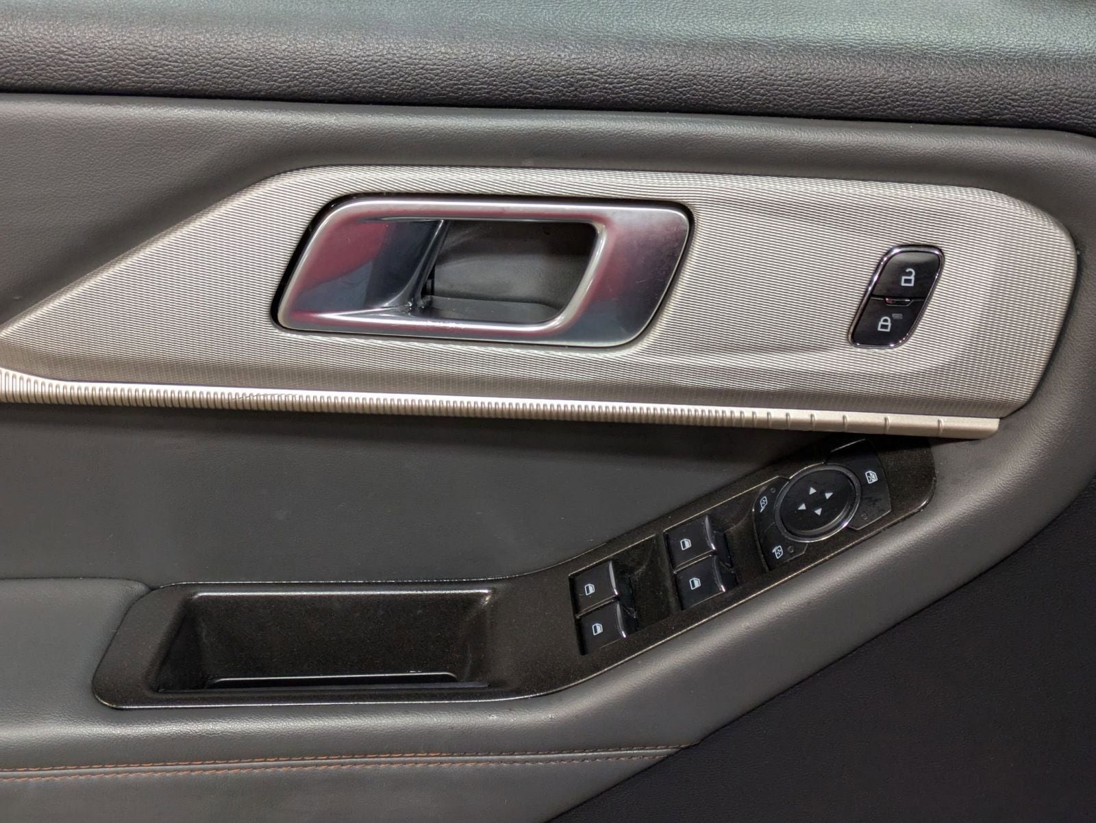 2025 Ford Explorer Active 4WD