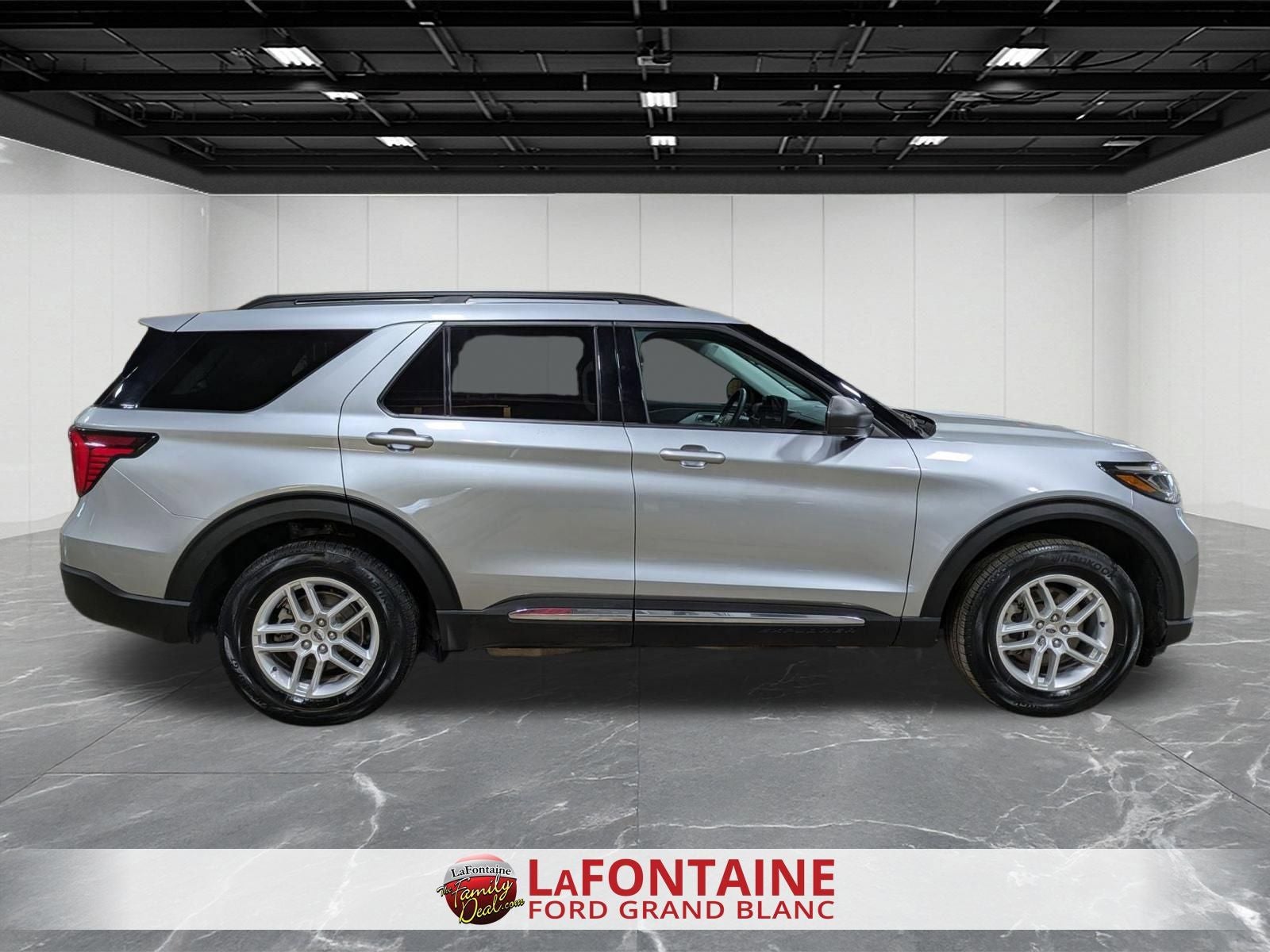 2025 Ford Explorer Active 4WD
