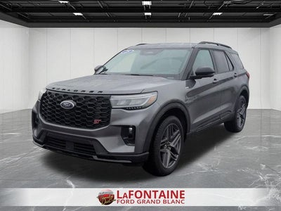 2025 Ford Explorer ST-Line