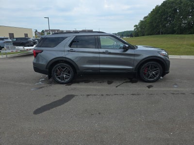 2025 Ford Explorer ST 4WD