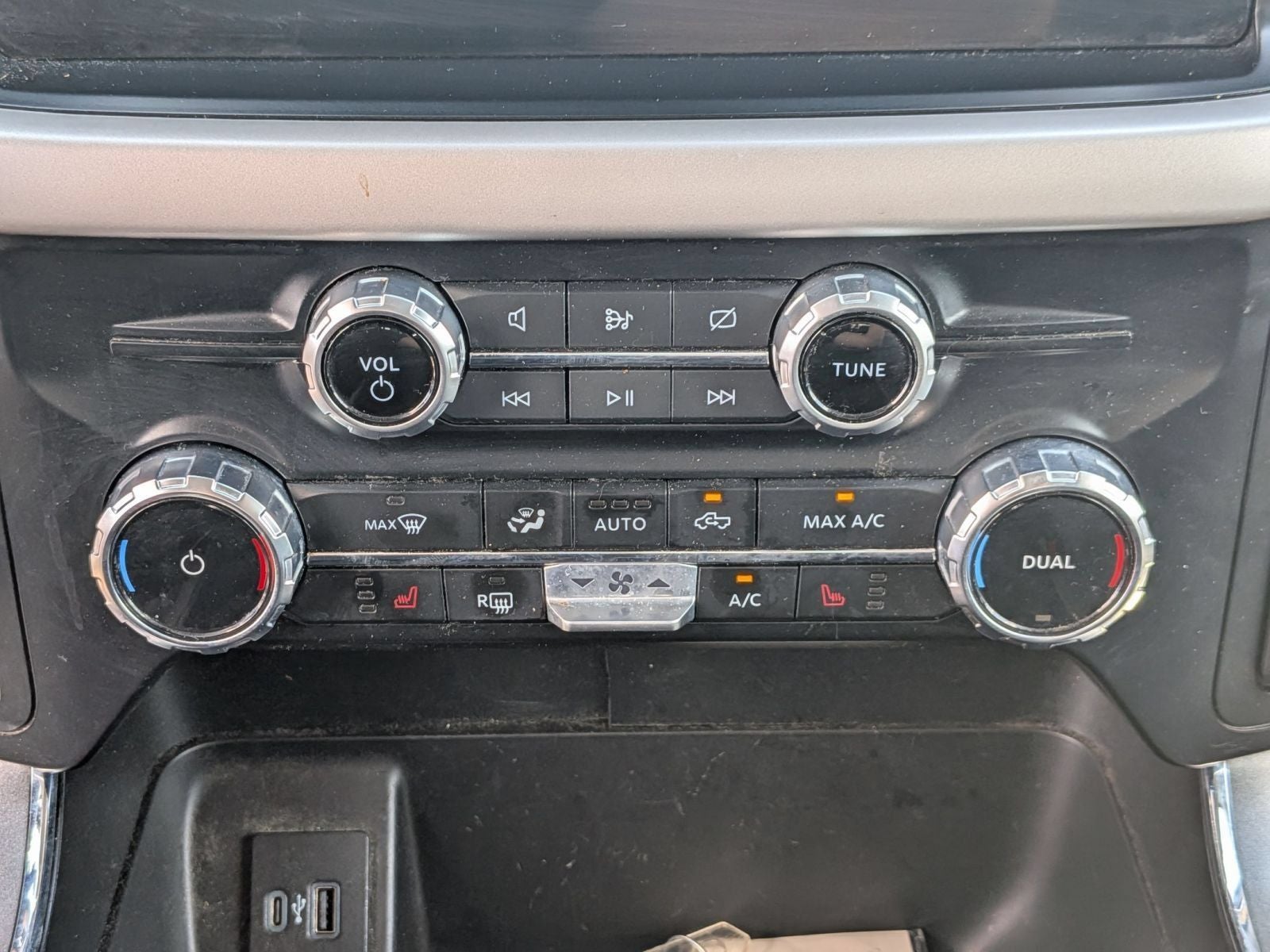 2023 Ford F-150 XLT 4X4