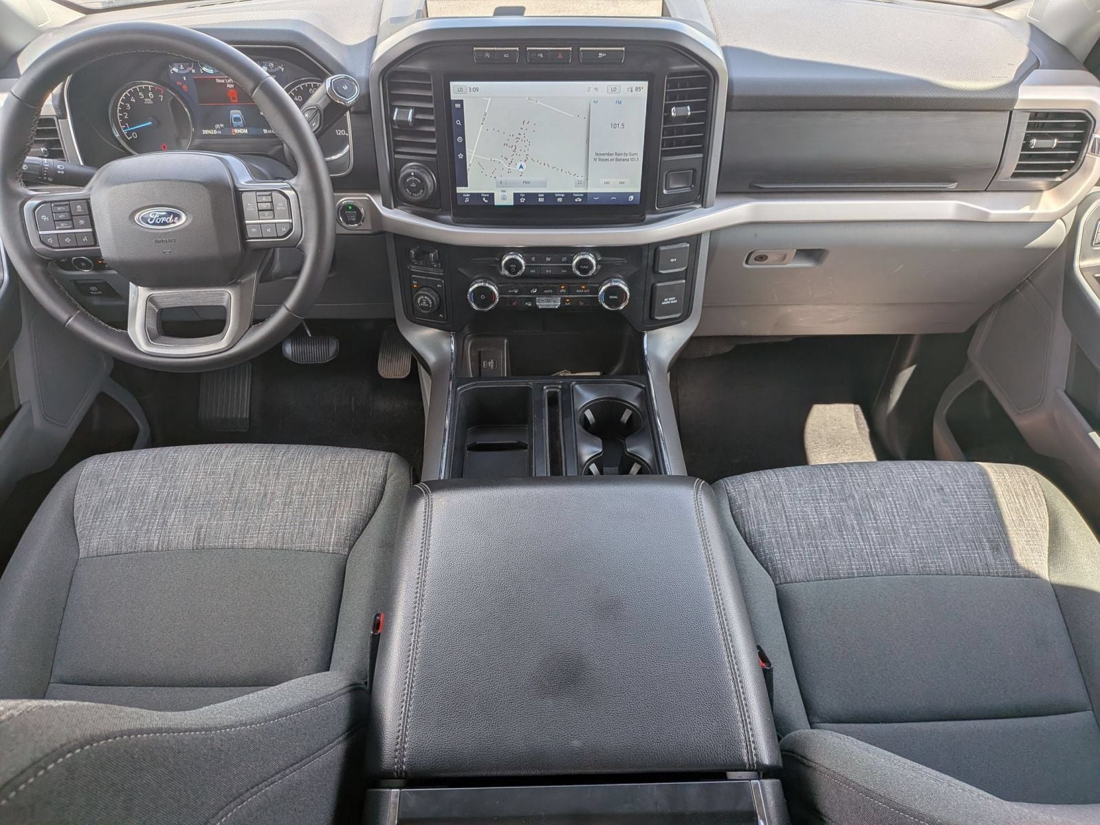 2023 Ford F-150 XLT 4X4