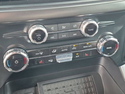 2024 Ford F-150 XLT 4X4