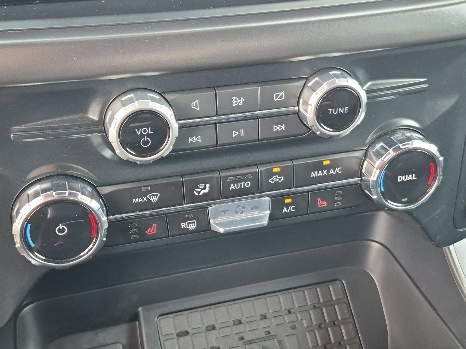 2024 Ford F-150 XLT 4X4
