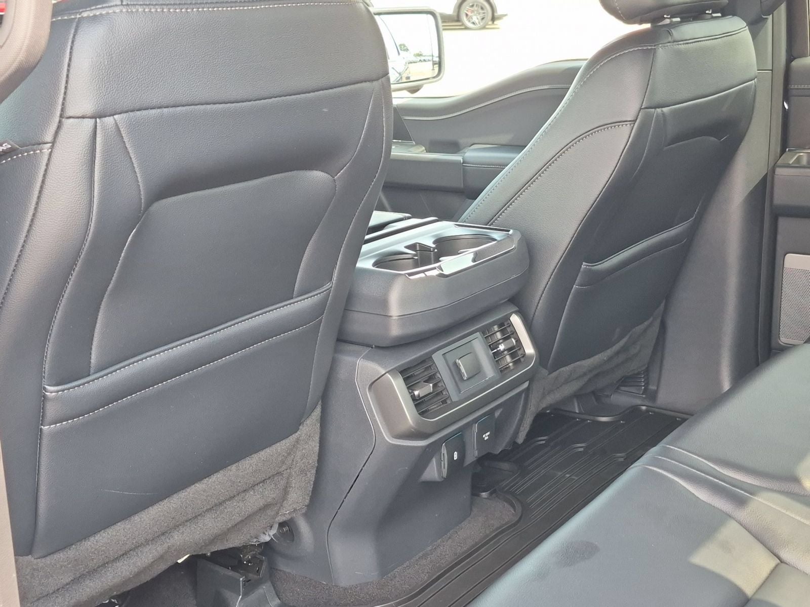 2024 Ford F-150 XLT 4X4