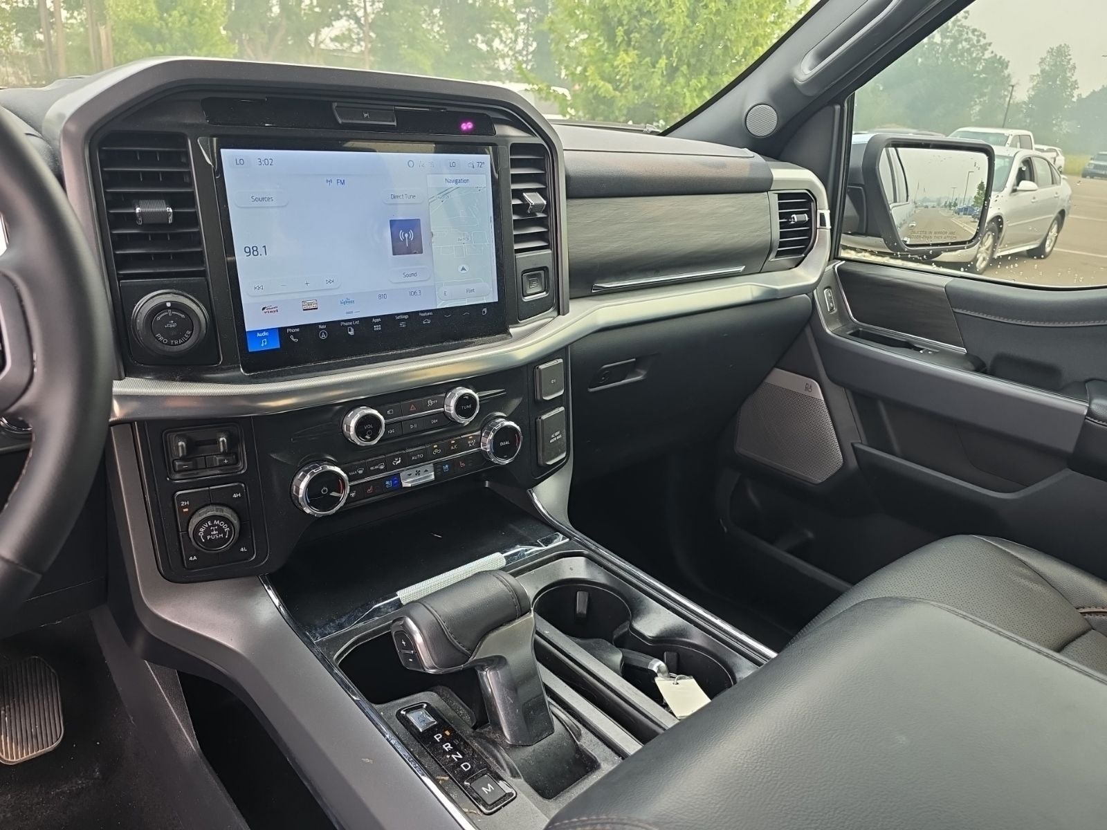 2025 Ford F-150 Lariat 4X4
