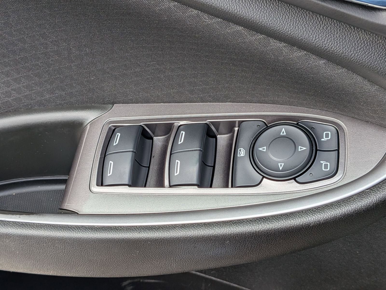 2022 Chevrolet Malibu LS 1LS