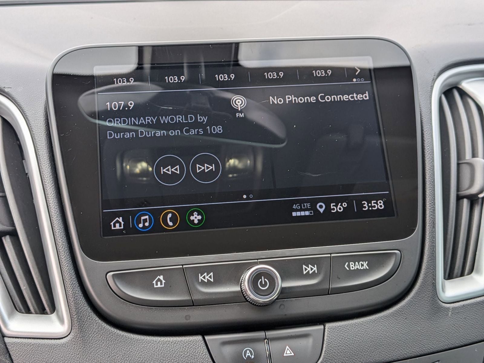 2022 Chevrolet Malibu LS 1LS