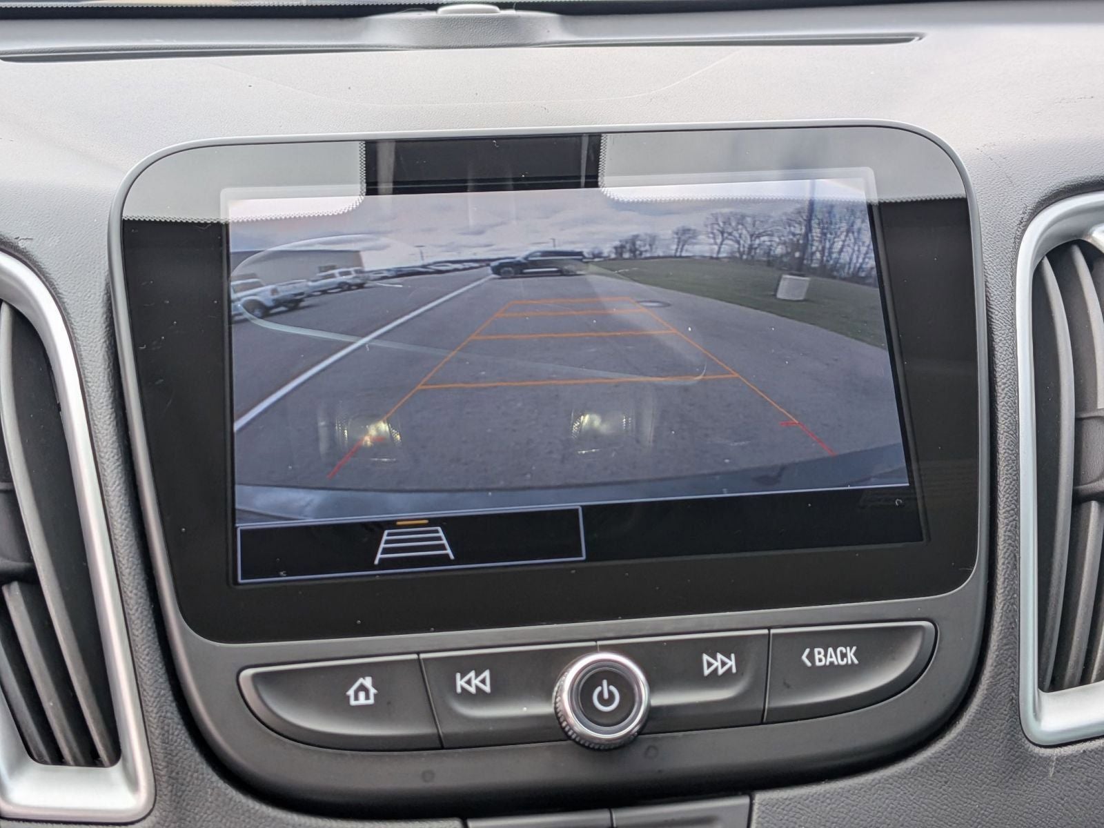 2022 Chevrolet Malibu LS 1LS