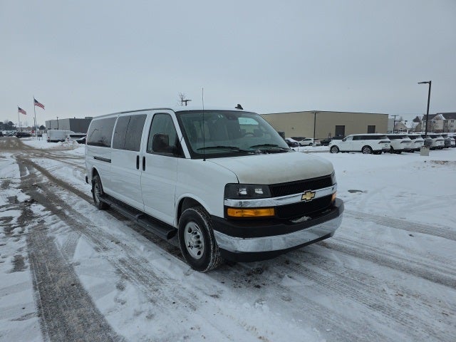 2023 Chevrolet Express 3500 LT Passenger