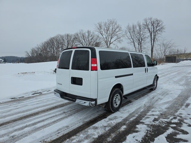 2023 Chevrolet Express 3500 LT Passenger