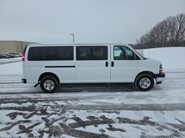 2023 Chevrolet Express 3500 LT Passenger