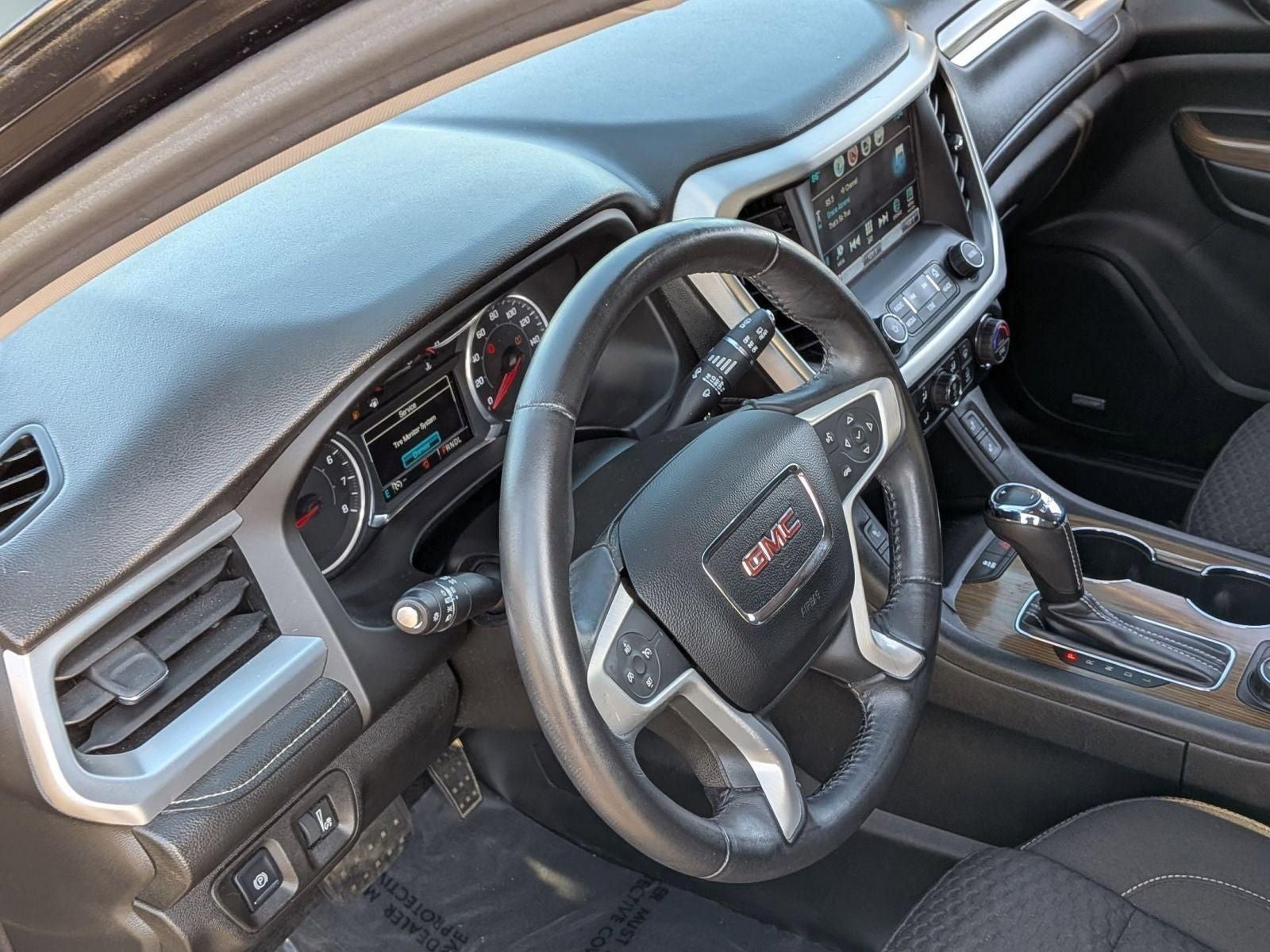 2017 GMC Acadia SLE-2