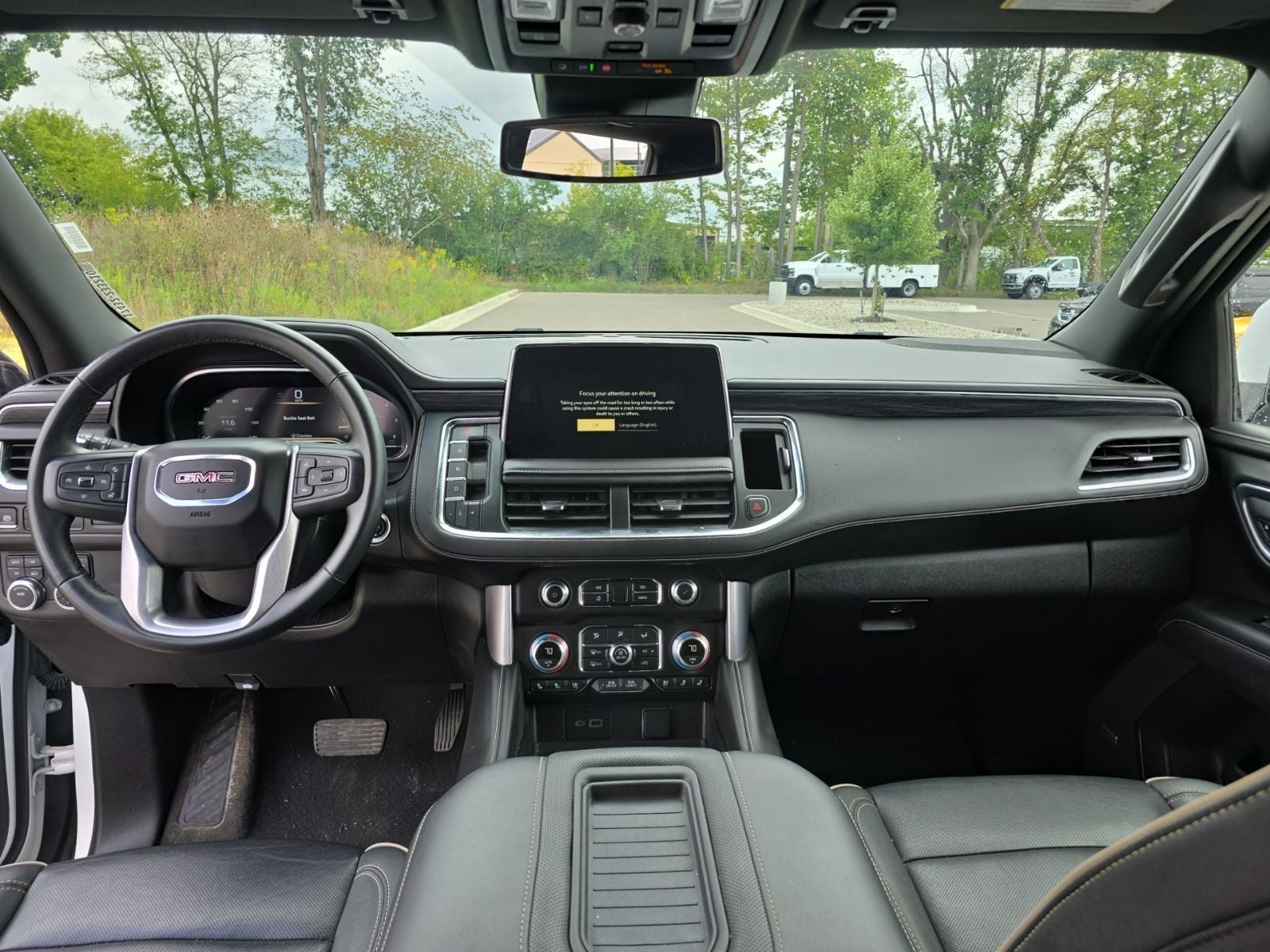 2024 GMC Yukon XL SLT