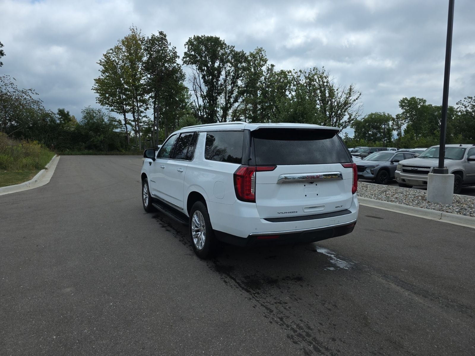 2024 GMC Yukon XL SLT