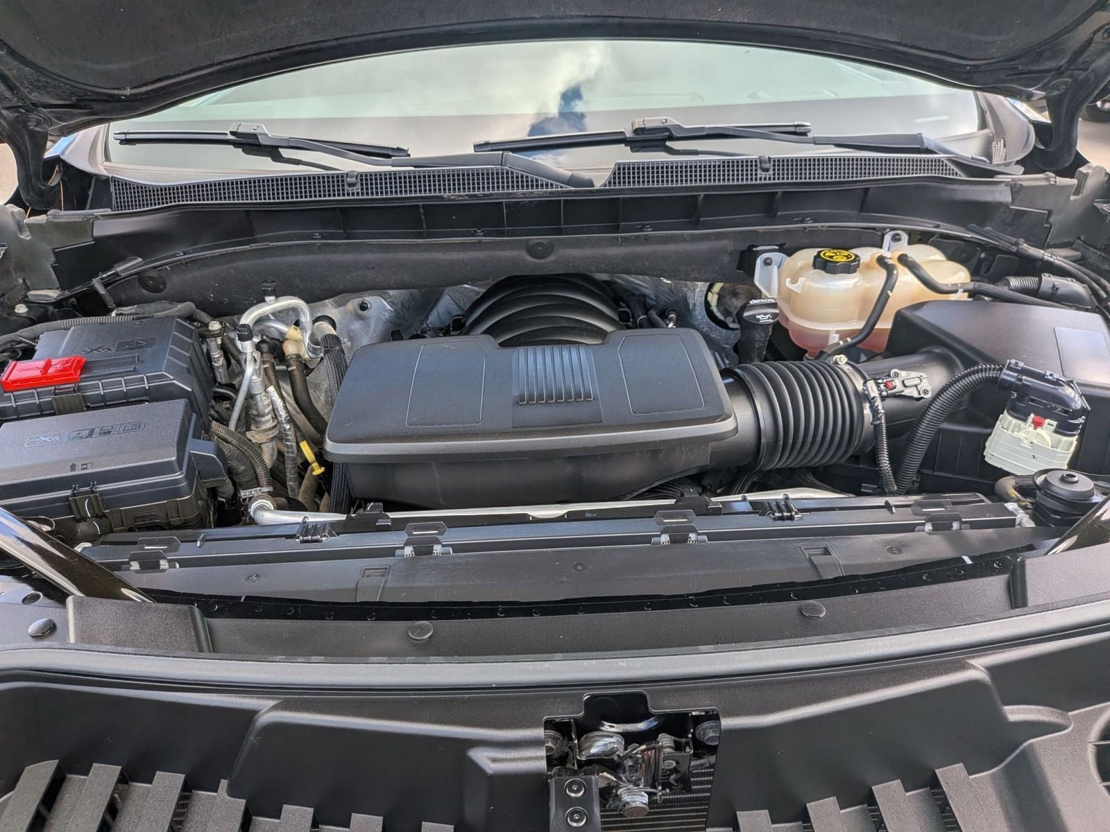 2023 Chevrolet Suburban LS