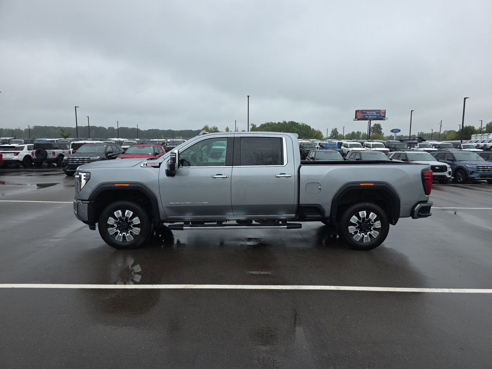 2025 GMC Sierra 2500HD Denali