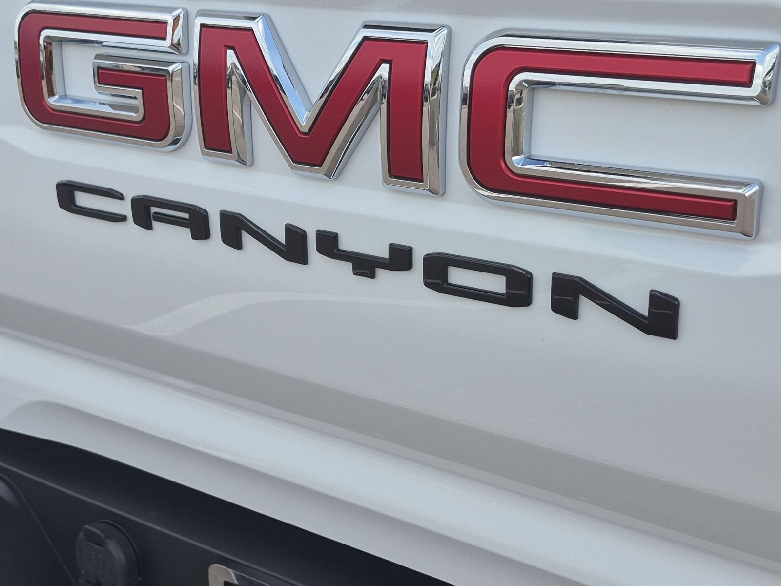 2024 GMC Canyon AT4 4X4