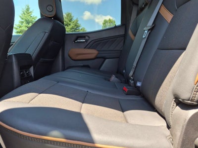 2024 GMC Canyon AT4 4X4