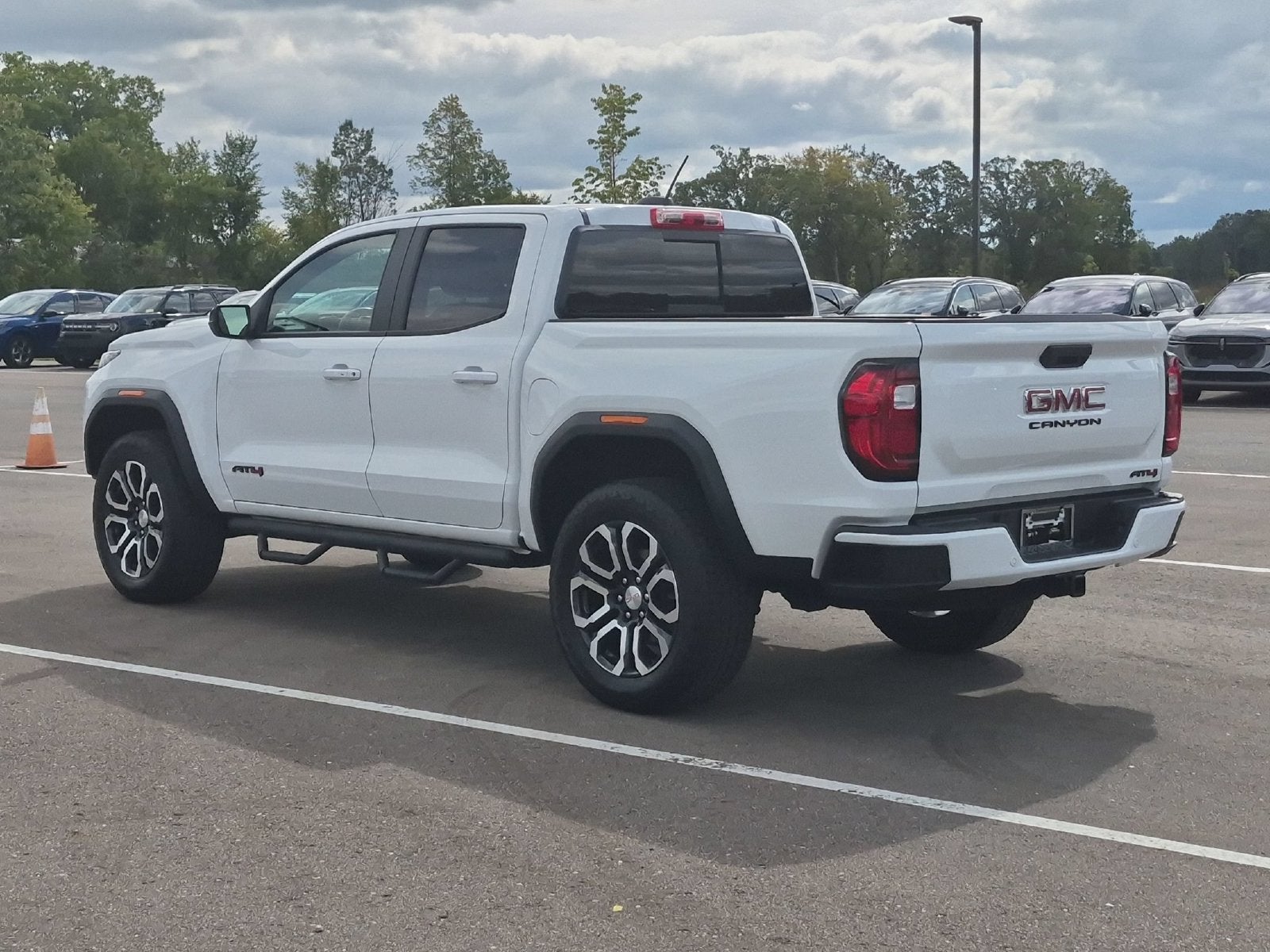 2024 GMC Canyon AT4 4X4