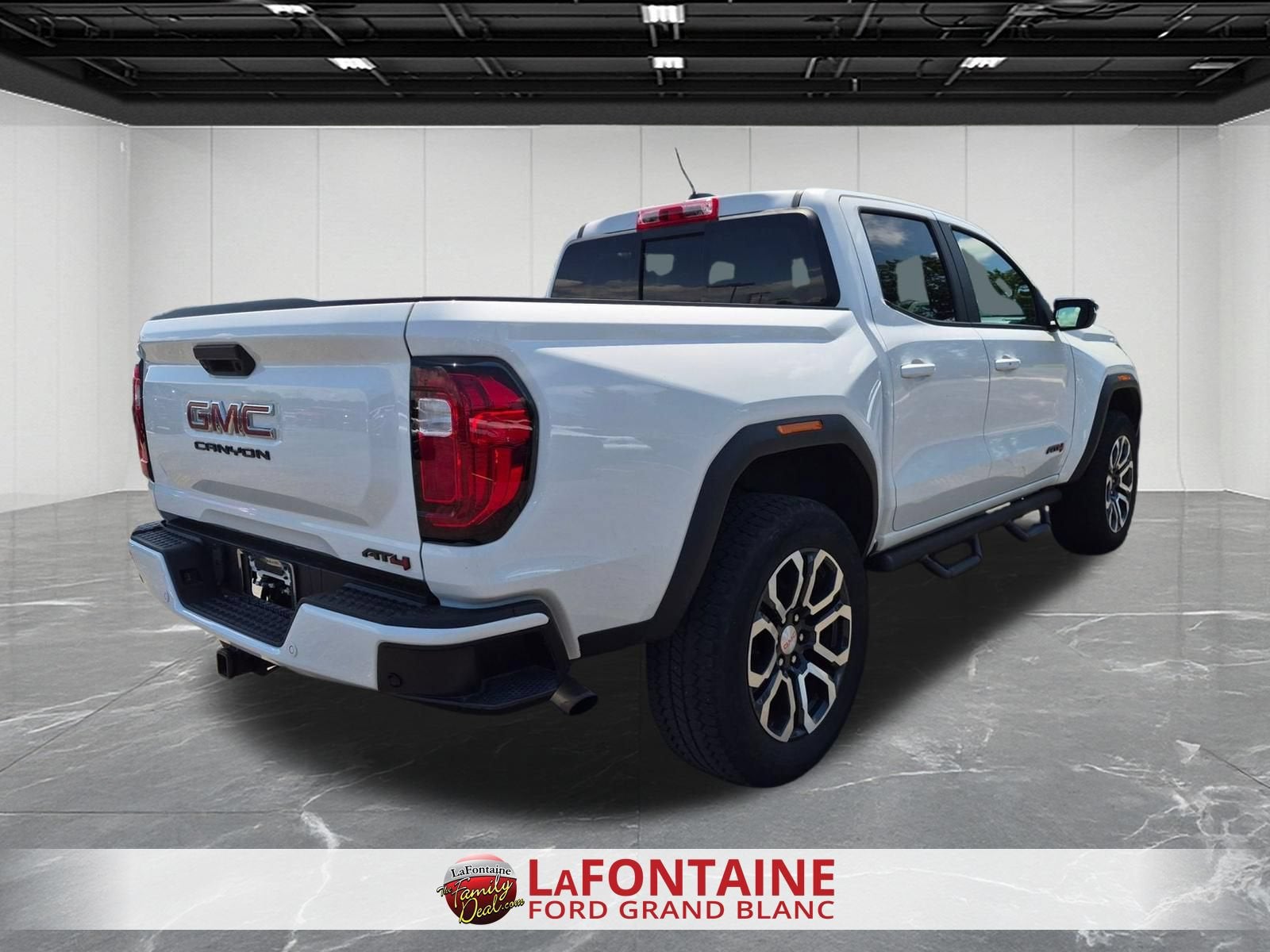 2024 GMC Canyon AT4 4X4