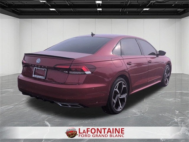 2021 Volkswagen Passat 2.0T R-Line
