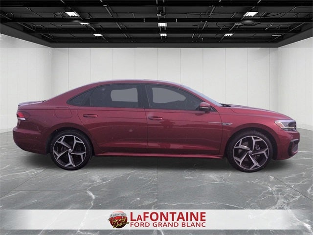 2021 Volkswagen Passat 2.0T R-Line