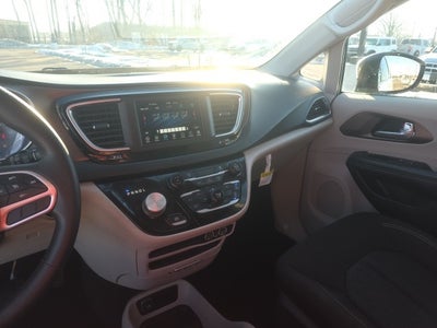 2021 Chrysler Voyager L