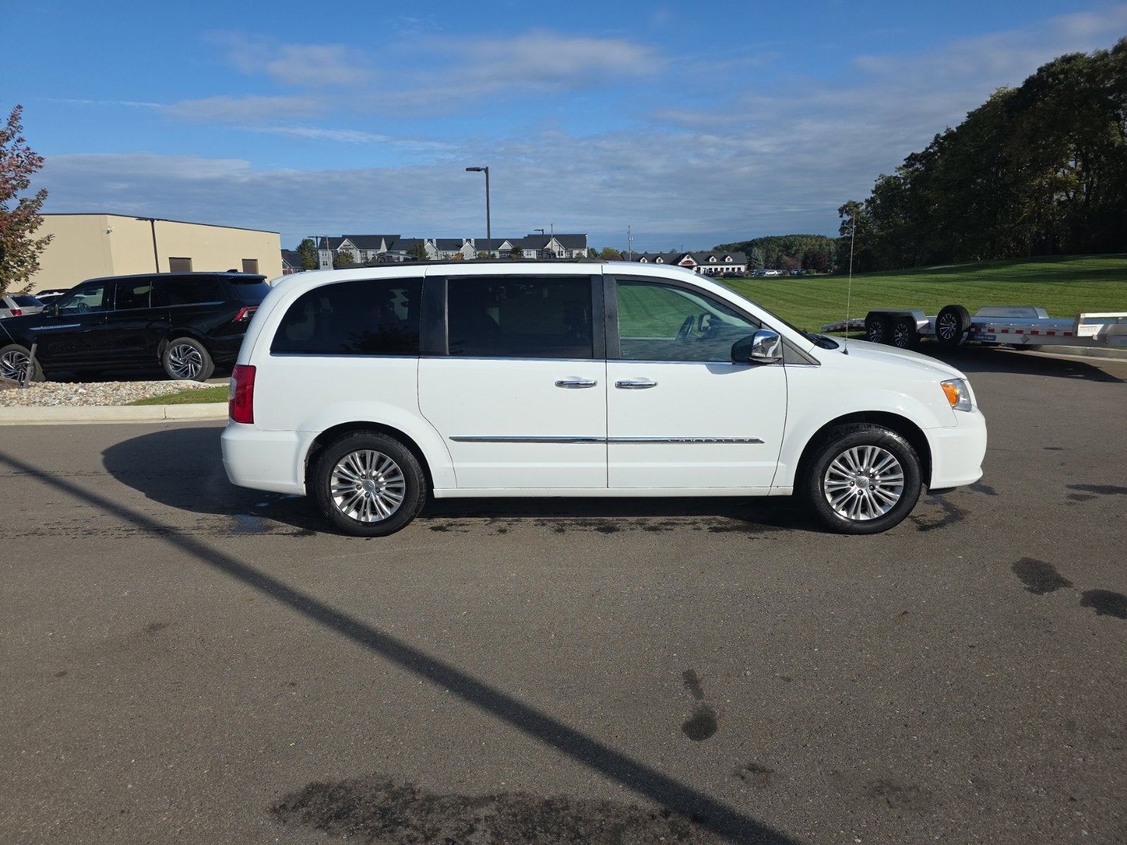 2016 Chrysler Town & Country Touring-L