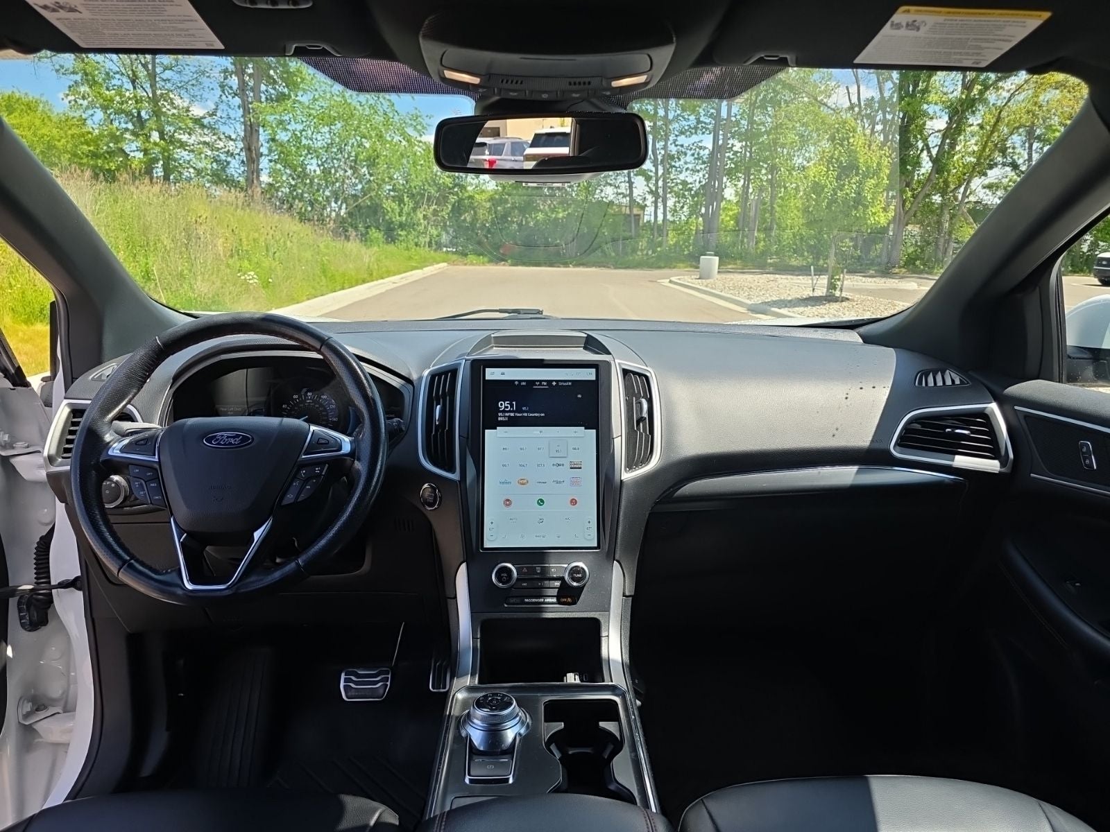 2022 Ford Edge ST Line