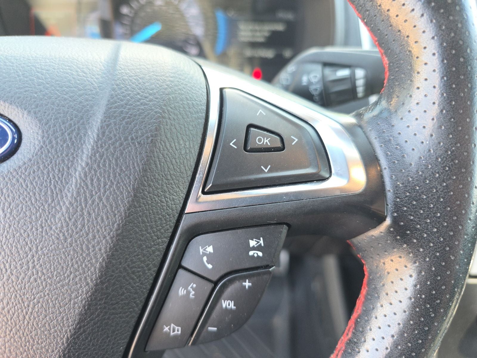 2022 Ford Edge ST Line
