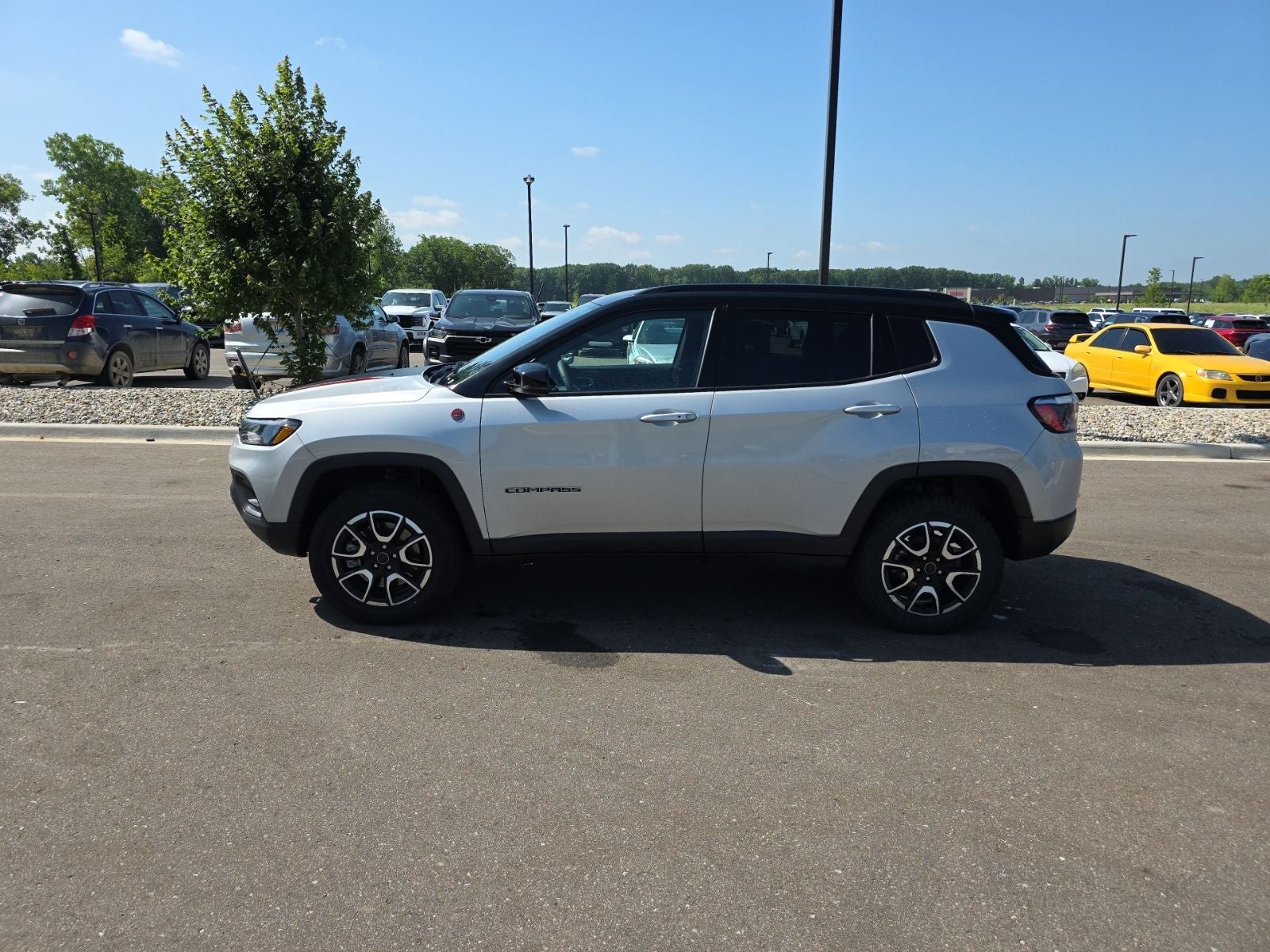 2025 Jeep Compass Trailhawk