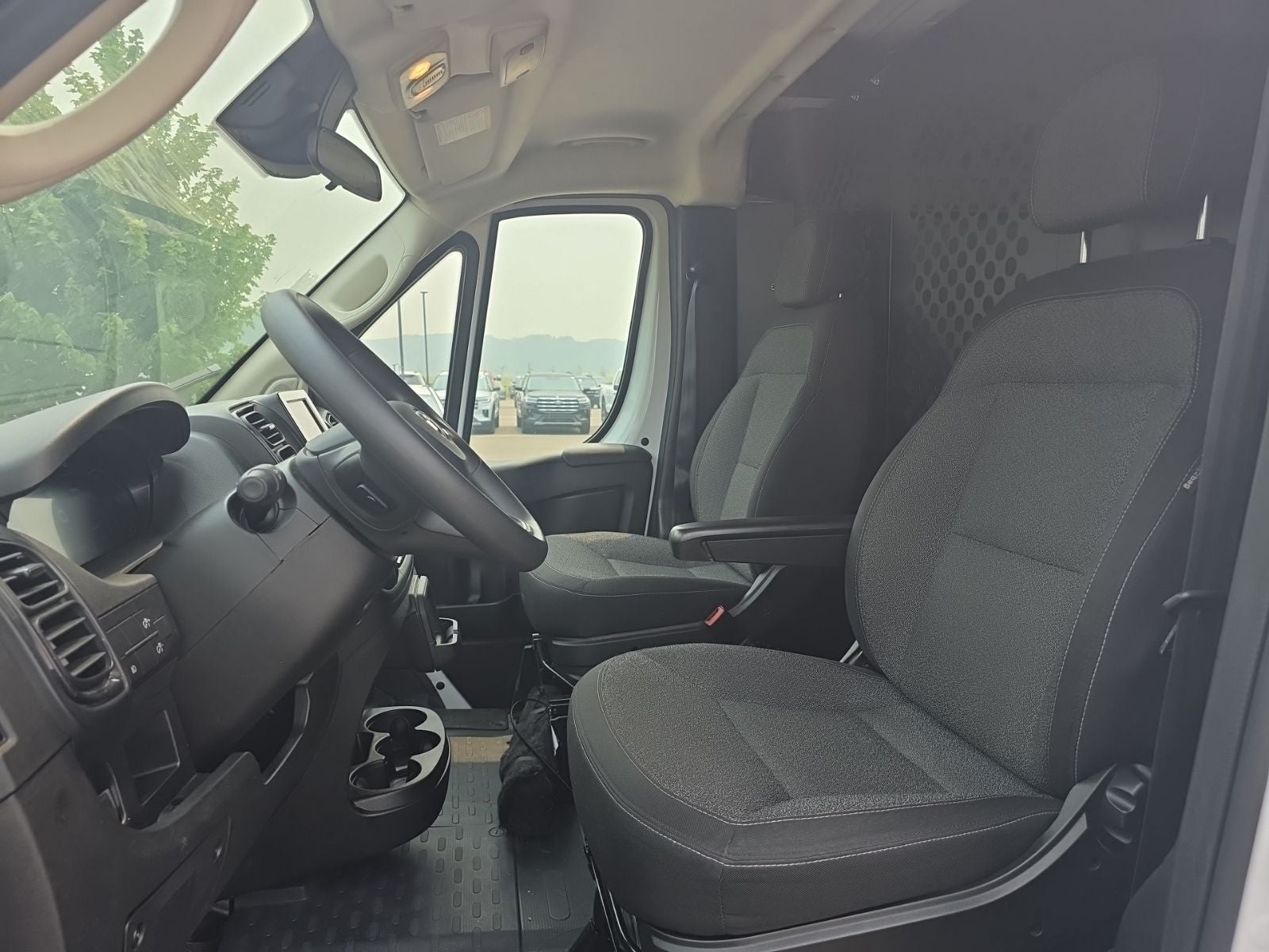 2025 RAM ProMaster 2500 Base 136 WB
