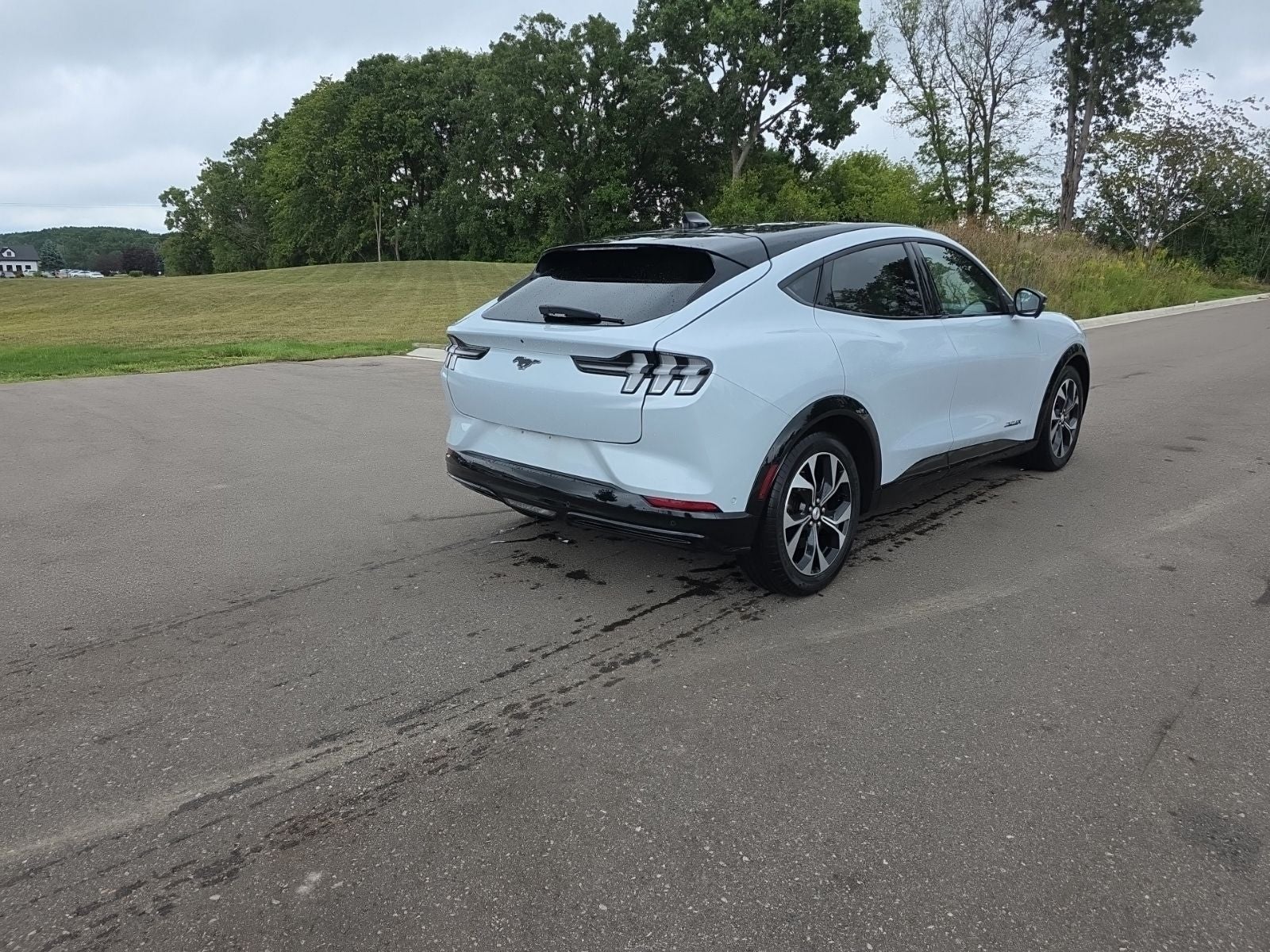 2022 Ford Mustang Mach-E Premium