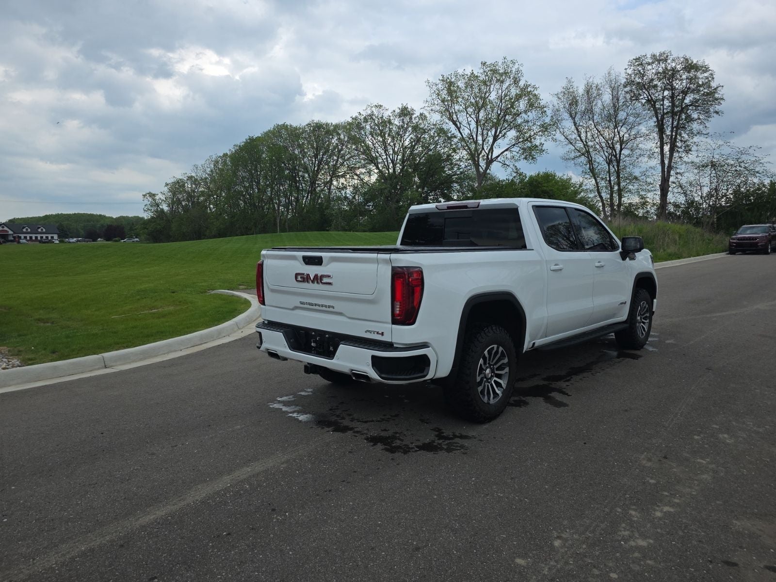2023 GMC Sierra 1500 AT4