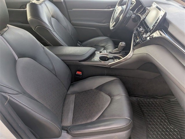 2022 Toyota Camry Hybrid XSE