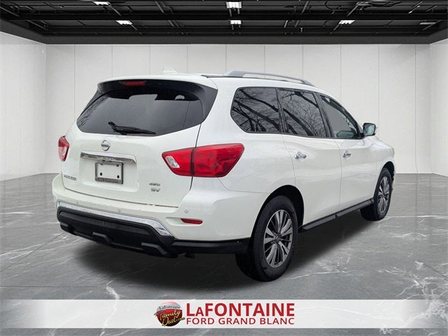 2019 Nissan Pathfinder SV 4X4