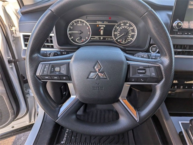 2022 Mitsubishi Outlander ES